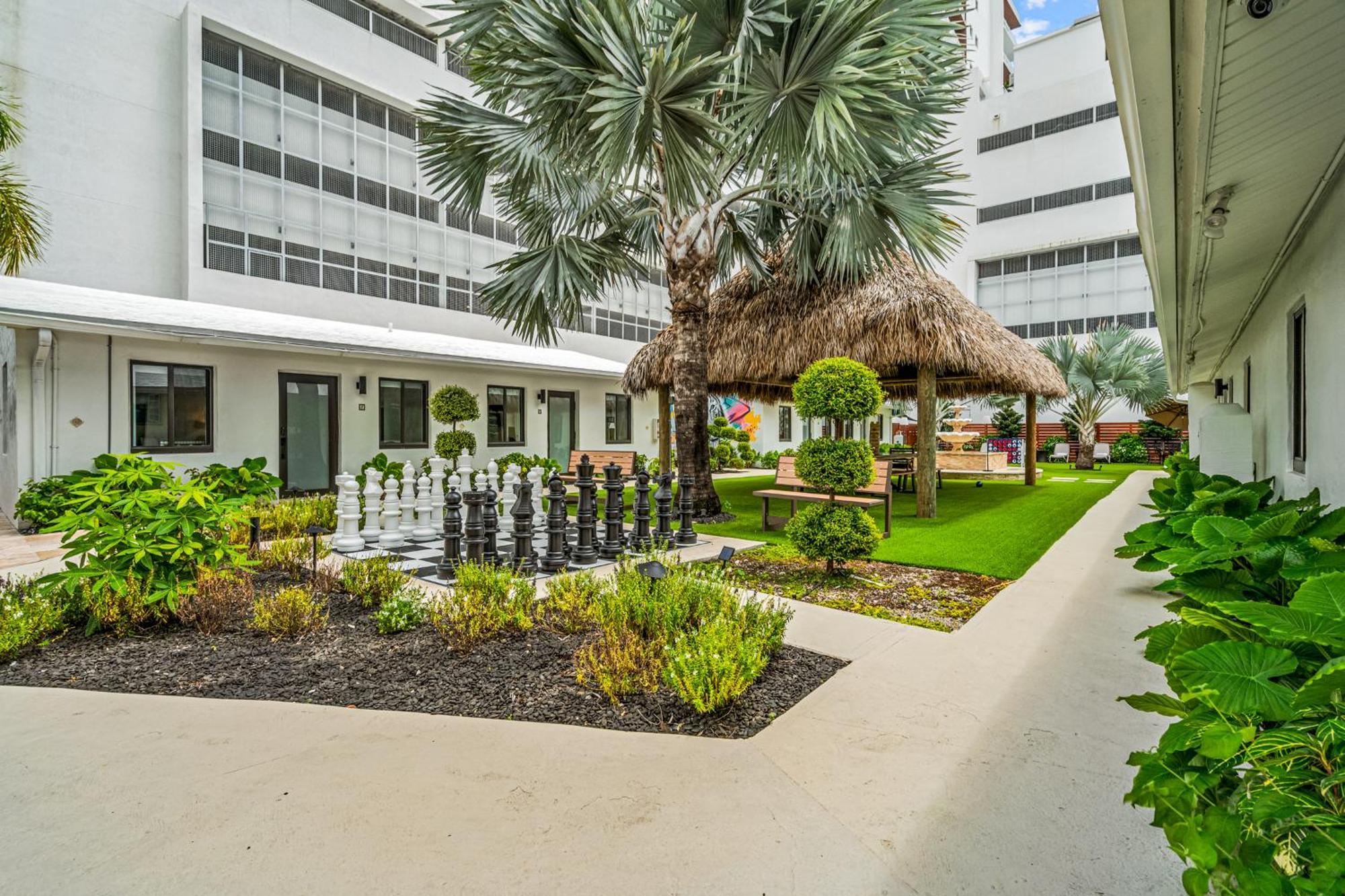 The Freedom House • Urban Oasis • Eclectic Retreat Fort Lauderdale Exterior photo