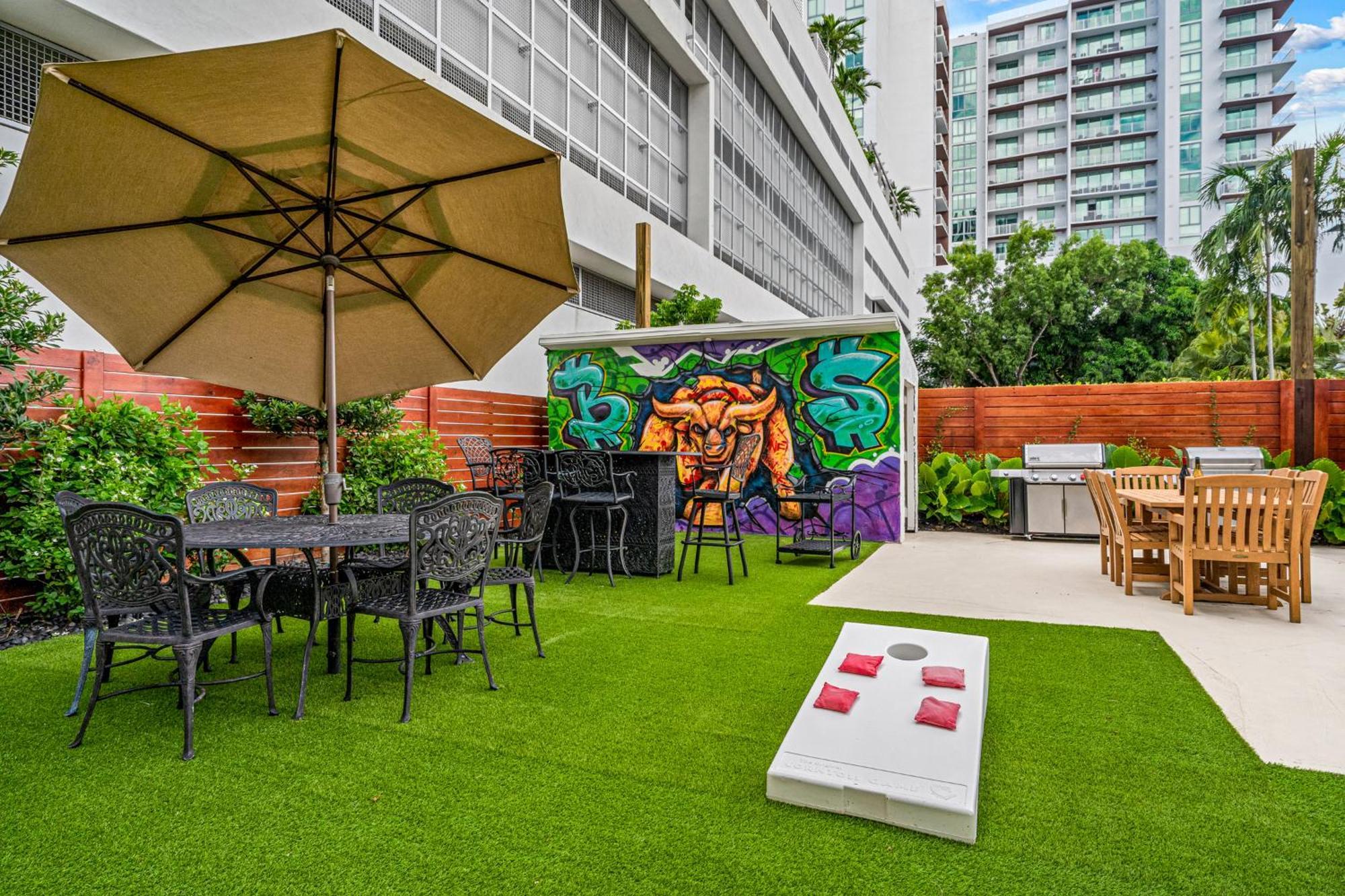 The Freedom House • Urban Oasis • Eclectic Retreat Fort Lauderdale Exterior photo